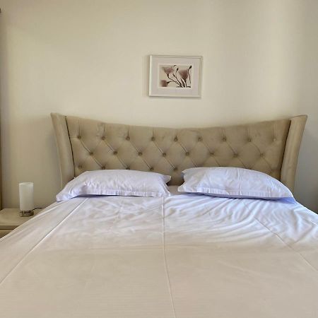 Magheru Cozy New Apartament 2 Rooms บูคาเรสต์ ภายนอก รูปภาพ