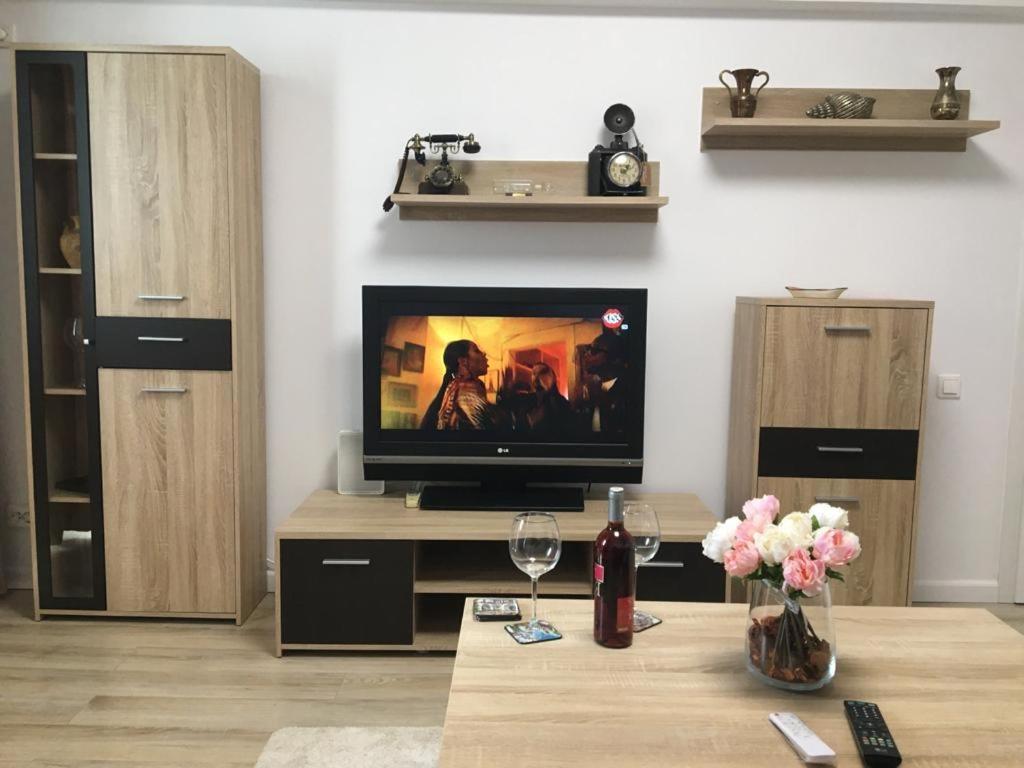 Magheru Cozy New Apartament 2 Rooms บูคาเรสต์ ภายนอก รูปภาพ
