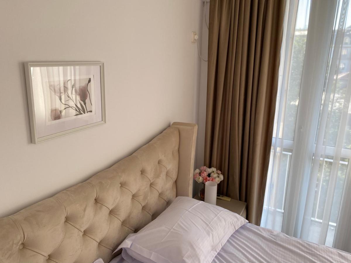 Magheru Cozy New Apartament 2 Rooms บูคาเรสต์ ภายนอก รูปภาพ